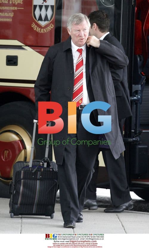 Manchester United Depart Munich