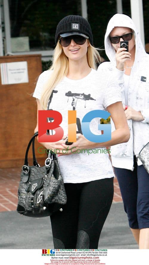 Paris Hilton in 'I Gun LA' T-Shirt