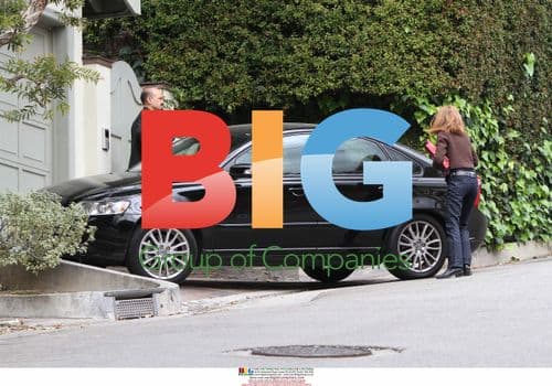 Sandra Bullock Meets with Agents