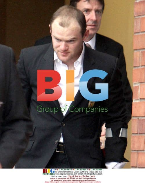 Wayne Rooney Leaves Hospital