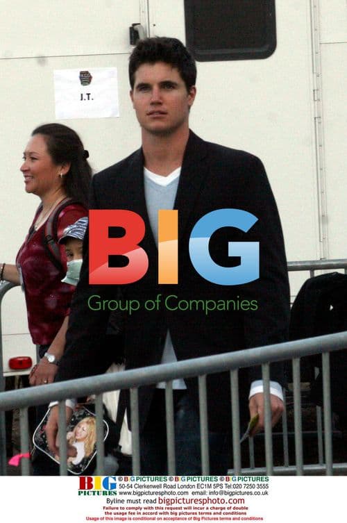 Robbie Amell at 2010 Kids Choice Awards