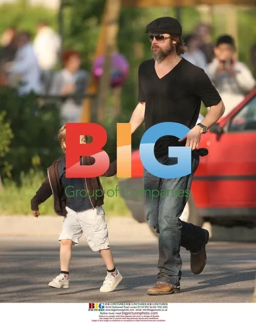 Brad Pitt Takes Kids to Park in Italy