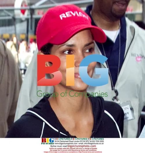 Halle Berry at Revlon Run/Walk Event