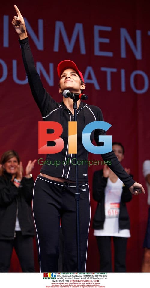 Halle Berry at Revlon Run/Walk for Women