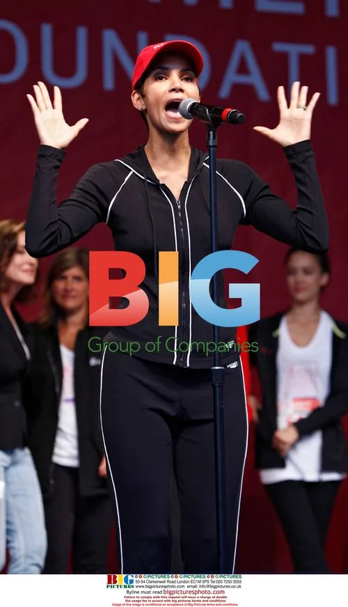 Halle Berry at Revlon Run/Walk
