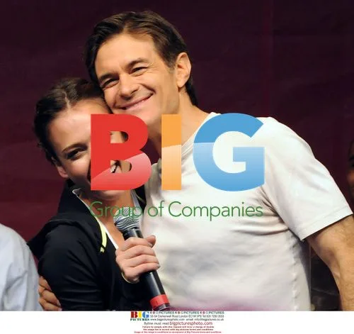 Jessica Alba and Dr. Oz at Revlon Run/Walk
