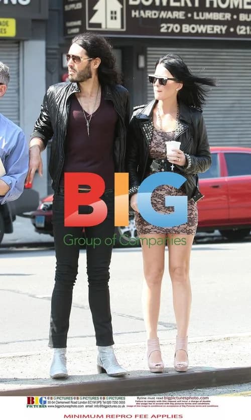 Katy Perry and Russell Brand Apartment Hunting in NYC