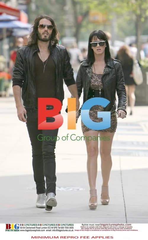 Katy Perry and Russell Brand Apartment Hunt in NYC