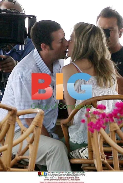 Jennifer Aniston and Adam Sandler on 'Just Go With It' set