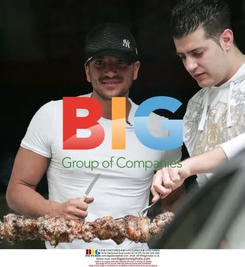 Peter Andre BBQ's with Friends