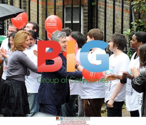 Gordon Brown and Sarah on Campaign Trail