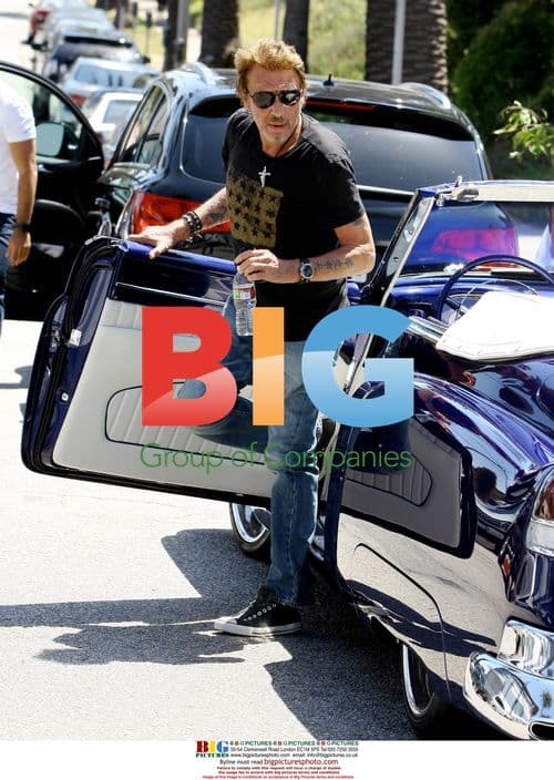 Johnny Hallyday and Family Spotted in LA