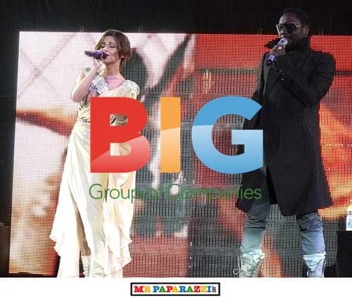 Cheryl Cole and will.i.am on Stage