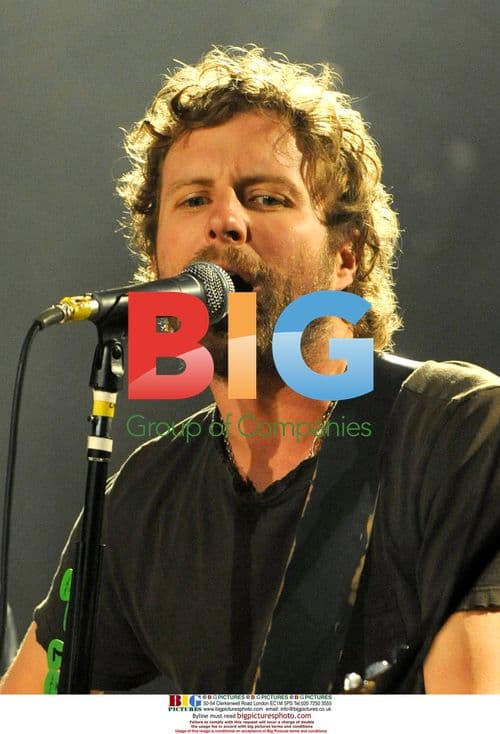 Dierks Bentley Performs in NYC