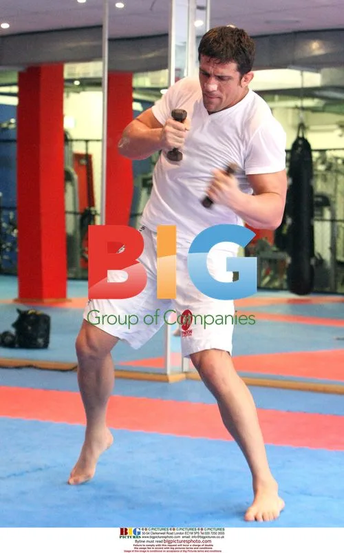 Alex Reid trains in gym in Sydney