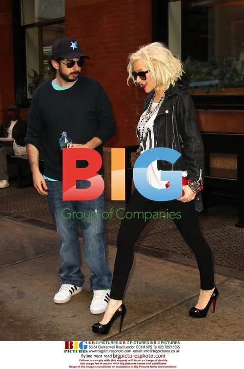 Christina Aguilera and husband leave hotel