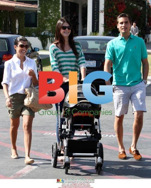 Kourtney Kardashian Shopping with Family in Malibu