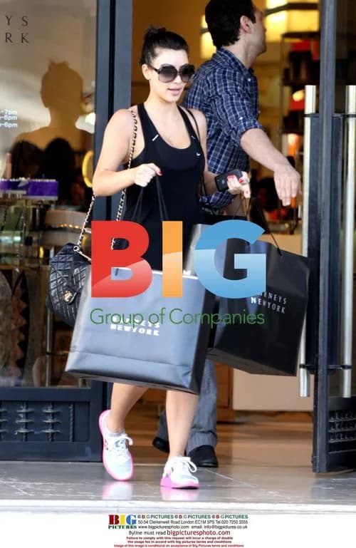Kimberly Kardashian Shopping in Beverly Hills