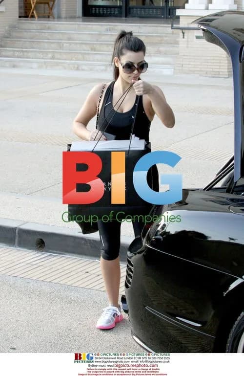 Kimberly Kardashian Shopping in Beverly Hills