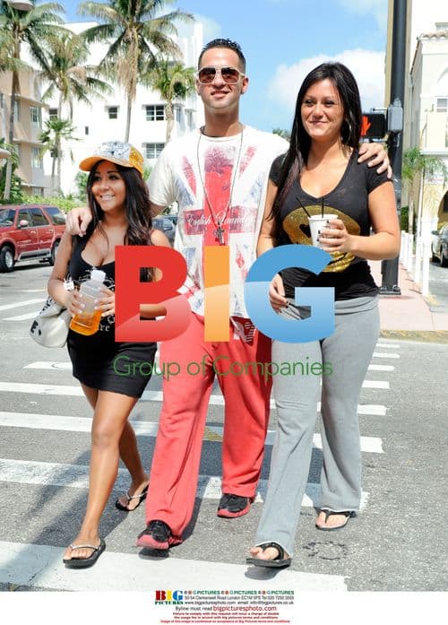 Jersey Shore Stars Strolling in Miami