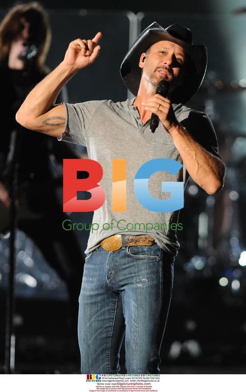 Tim McGraw Performs at Cruzan Amphitheatre