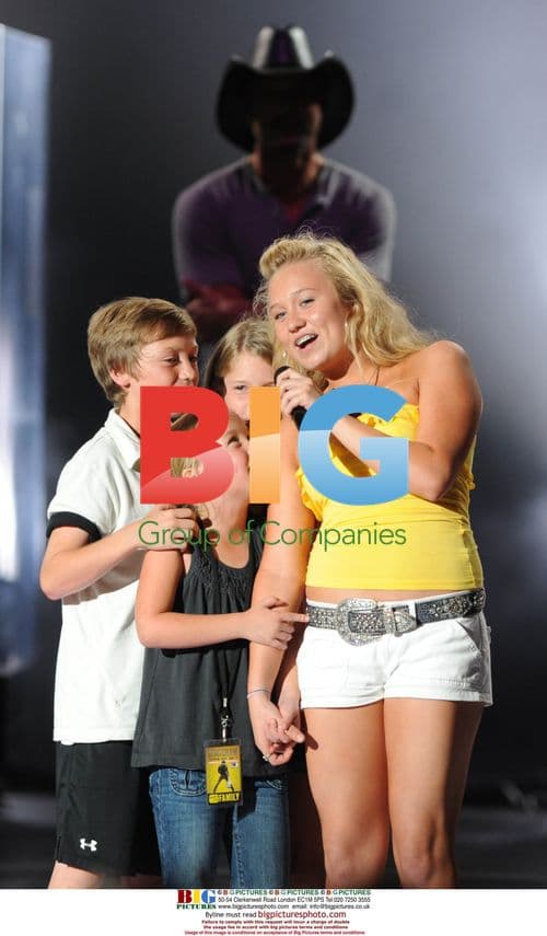 Tim McGraw Performing at Cruzan Amphitheatre