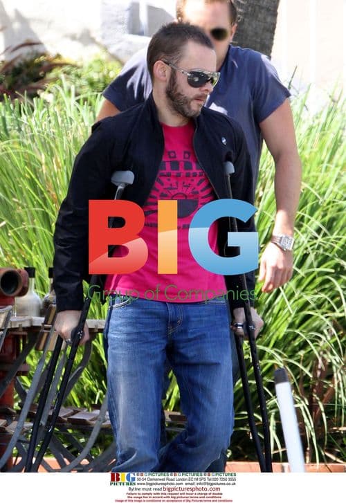 Dominic Monaghan Spotted on Crutches After Foot Injury