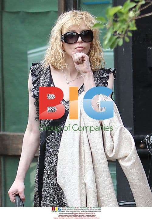 Courtney Love Apartment Hunting in SoHo