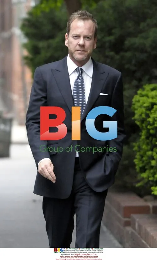 Keifer Sutherland Shopping in East Village