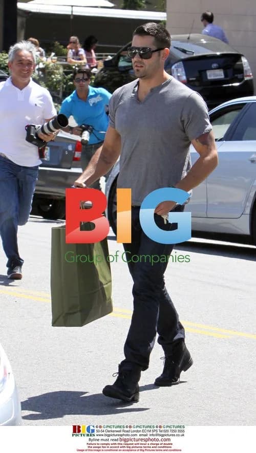 Jesse Metcalfe Shopping in West Hollywood