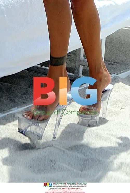 Shauna Sand and Taylor Wane on Miami Beach