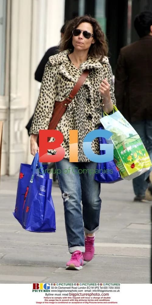 Minnie Driver Shopping in London