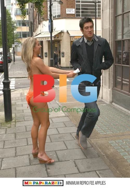 Vernon Kay Runs Late for Radio One