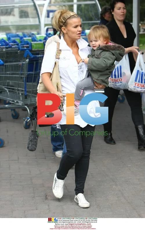 Kerry Katona Shopping at Tesco