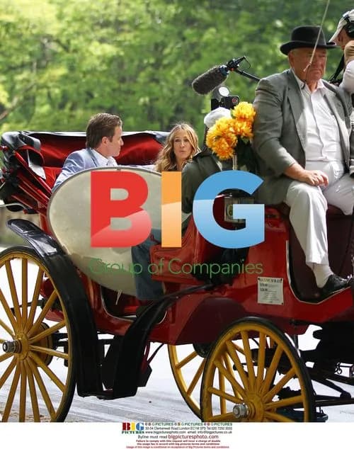 Sarah Jessica Parker Interviewed in Central Park