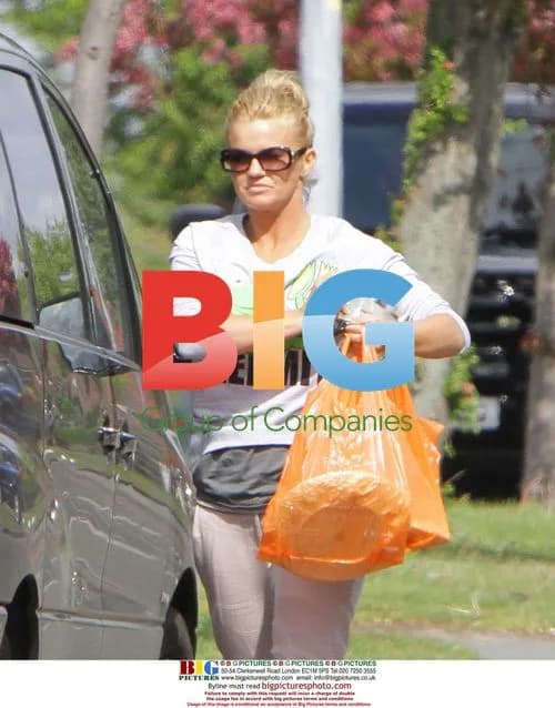 Kerry Katona's Sunday Lunch Outing