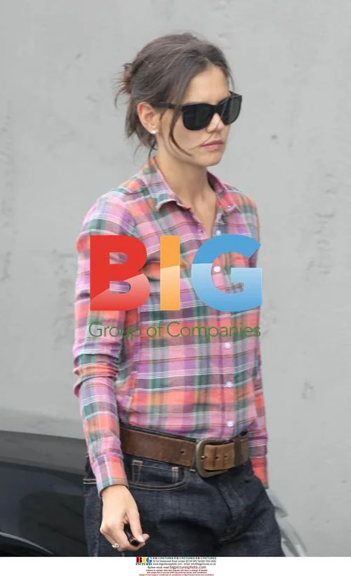 Katie Holmes Arrives at Studio