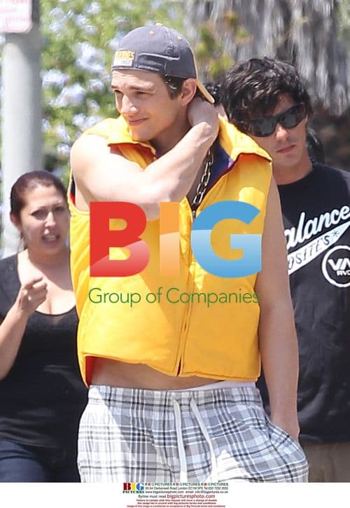 Ashton Kutcher on 'Friends with Benefits' Set