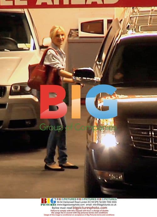 Cameron Diaz Shopping in NYC