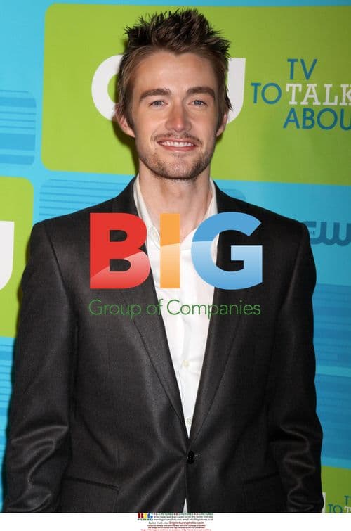 Robert Buckley at CW Upfront 2010