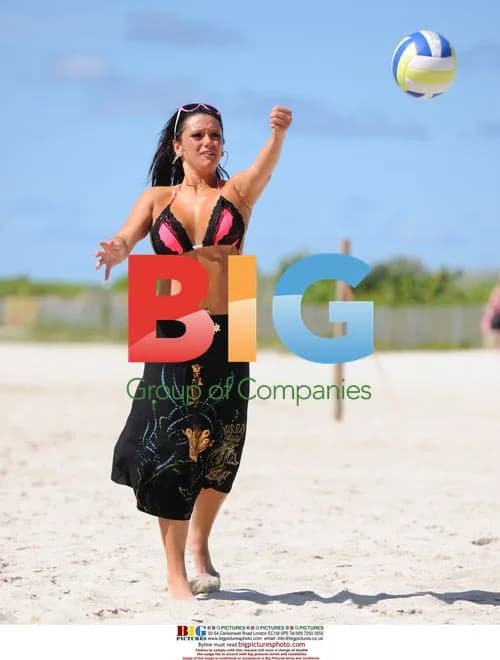 Jersey Shore Cast Chilling on Miami Beach