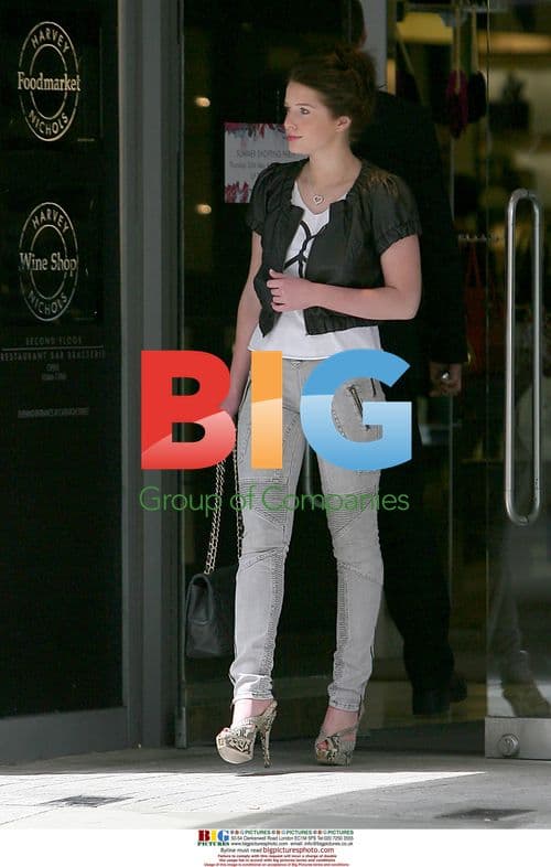 Helen Flanagan Shopping in Manchester