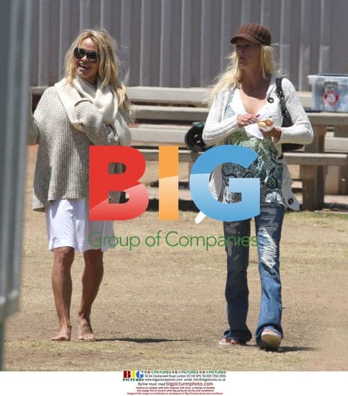 Pamela Anderson & Boyfriend in Malibu