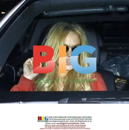 Lindsay Lohan Visits Salon in LA