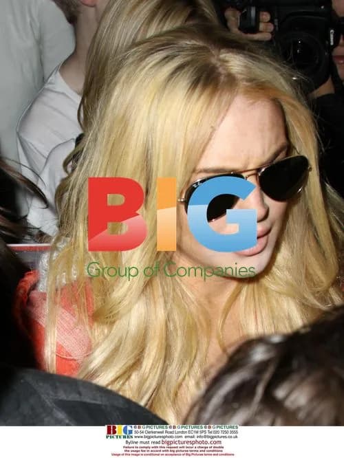 Lindsay Lohan Visits Salon in LA