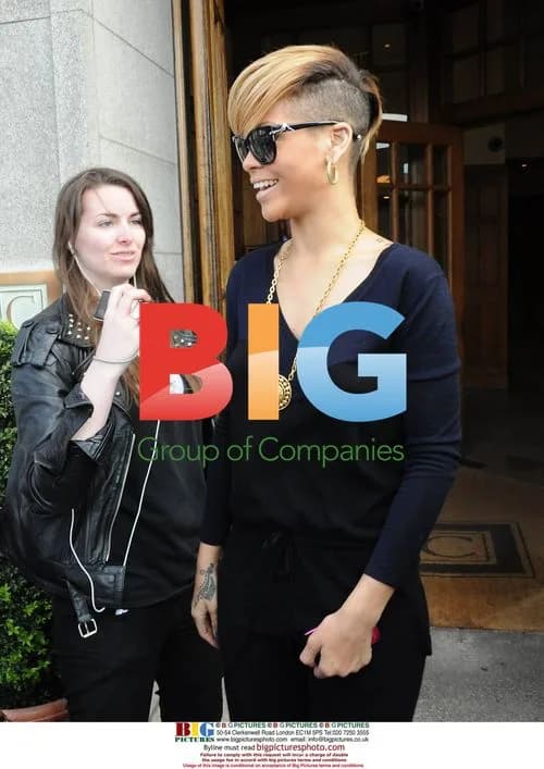 Rihanna Shopping Spree in Dublin