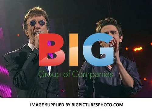 Robin Gibb and Aaron Kelly on American Idol