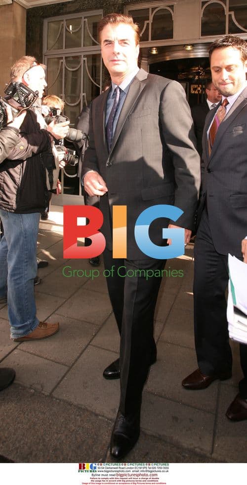 Chris Noth Arrives at 'Sex and the City 2' Premiere