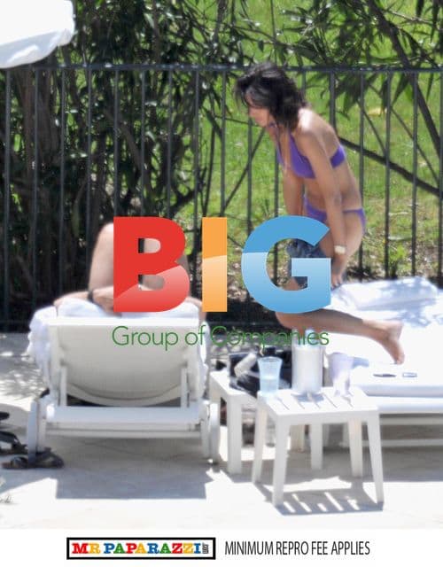 Gerard Butler and Laurie Cholewa Intimate Moment