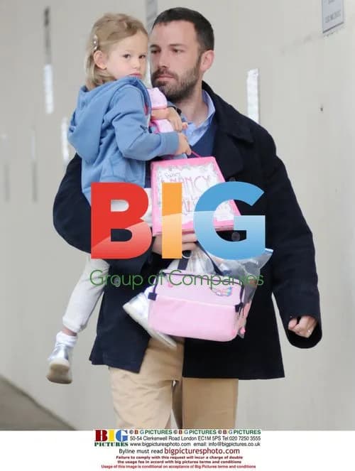 Ben Affleck takes daughter to school
